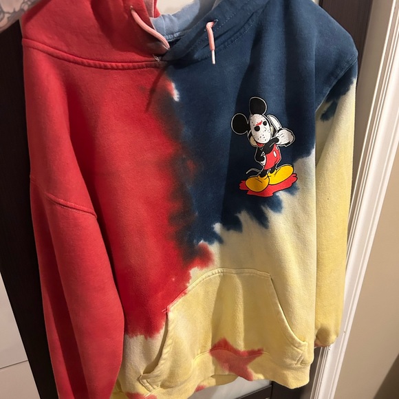 Almost new they don’t sell this one anymore! - Picture 1 of 3